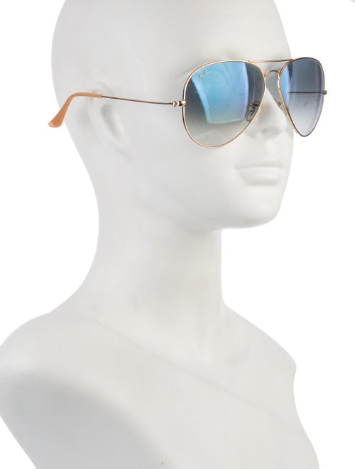 Ray-Ban Aviator Mirrored Sunglasses