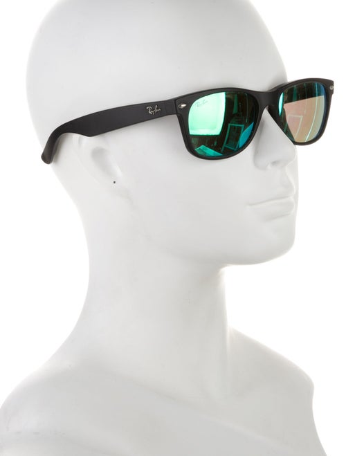 Ray-Ban New Wayfarer Wayfarer Sunglasses
