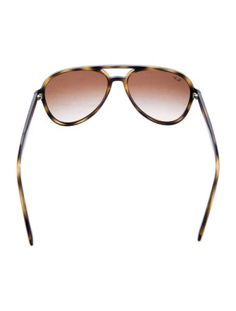 Ray-Ban Aviator Gradient Sunglasses
