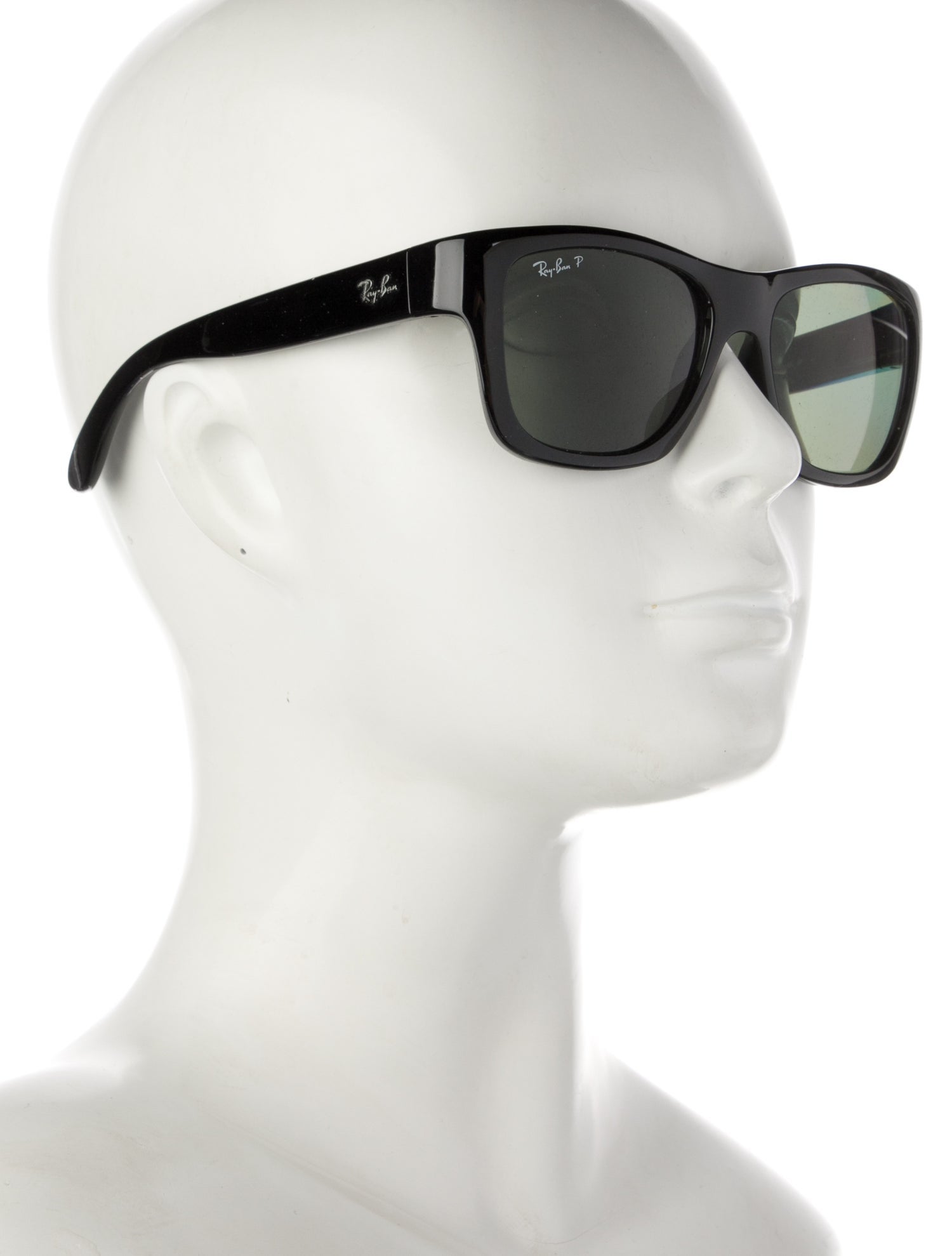 Ray-Ban Wayfarer Tinted Sunglasses