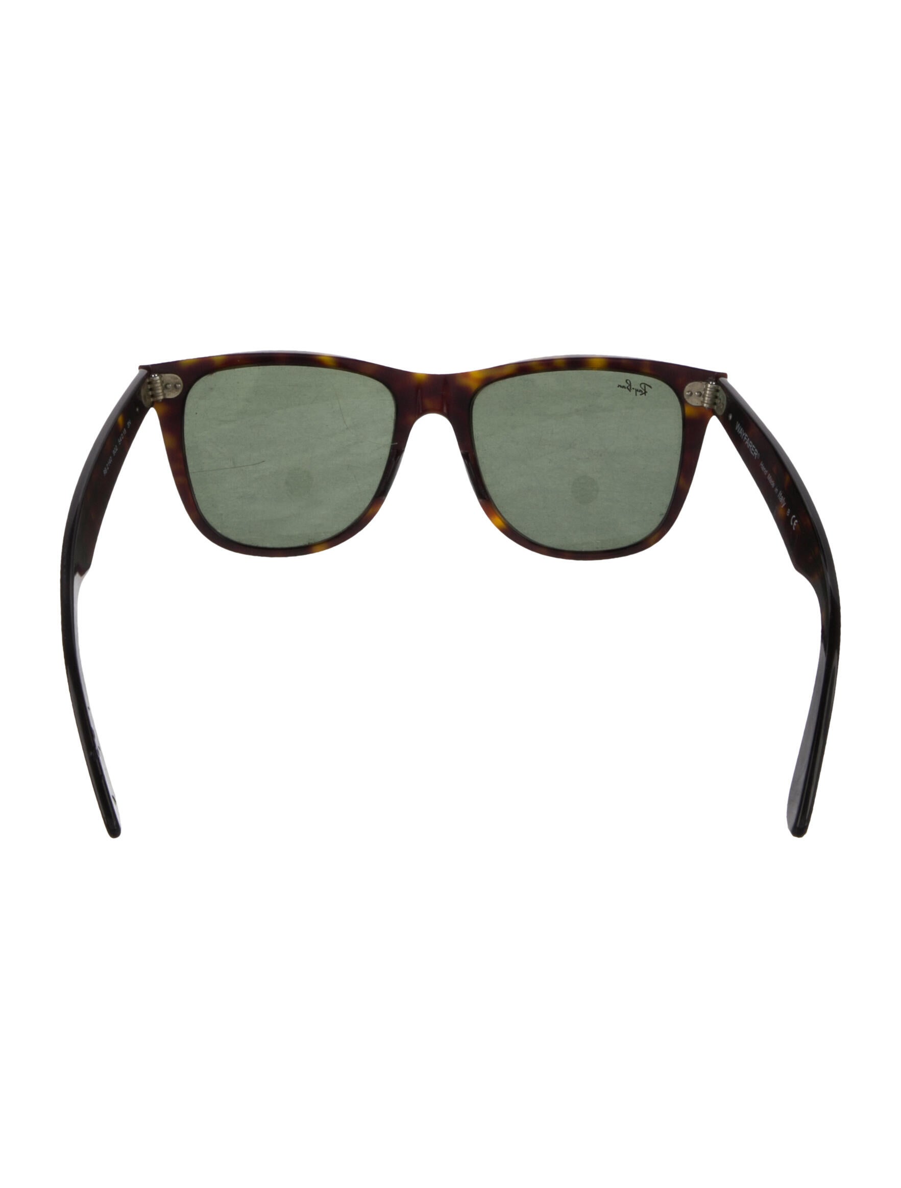 Ray-Ban Wayfarer Tinted Sunglasses