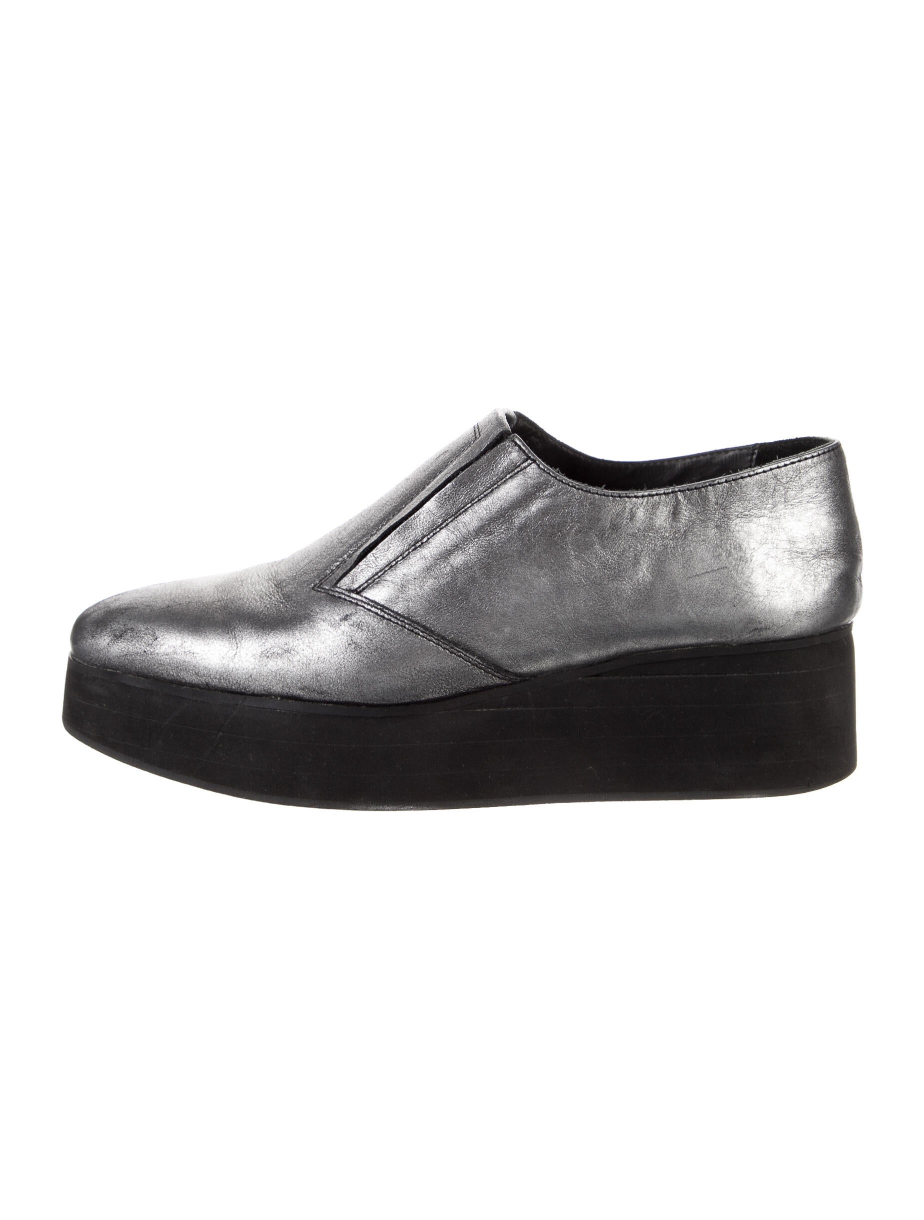 surface to air shoes