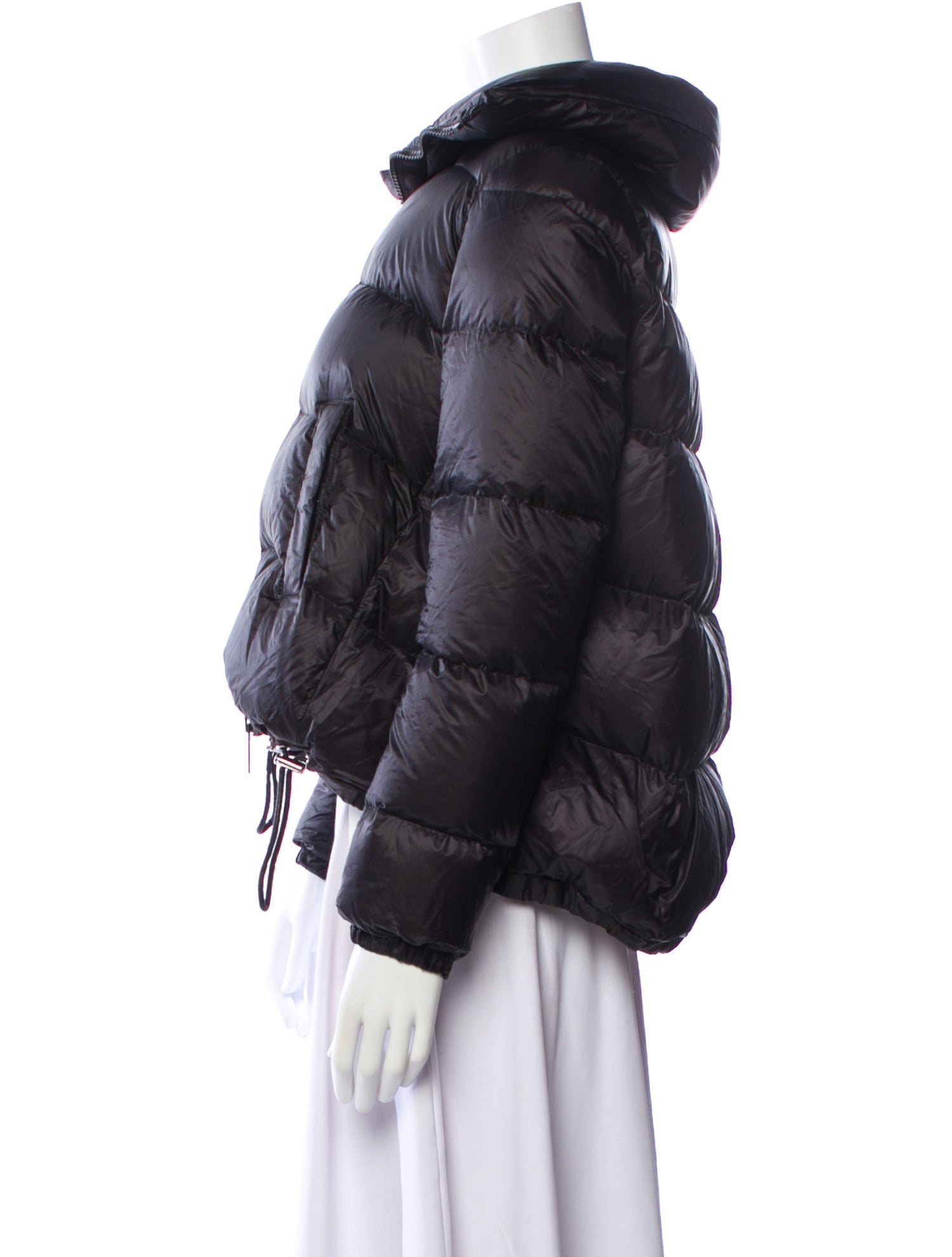 【関税&送料込】Sacai Black Nylon Down Jacket Sacai Down Jacket - Black Jackets, Clothing - WS143887 | The