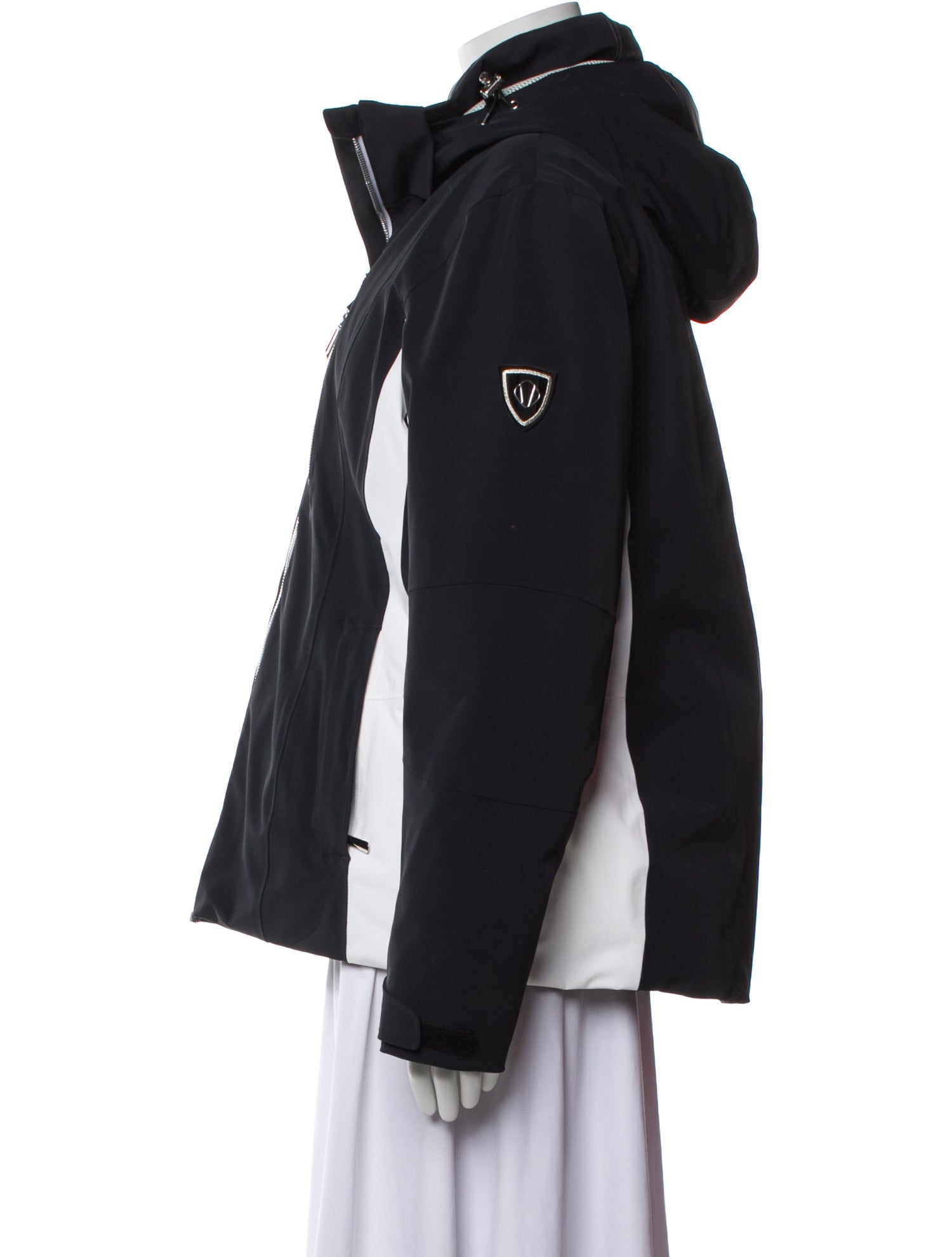 Sunice Nylon Coat w/ Tags