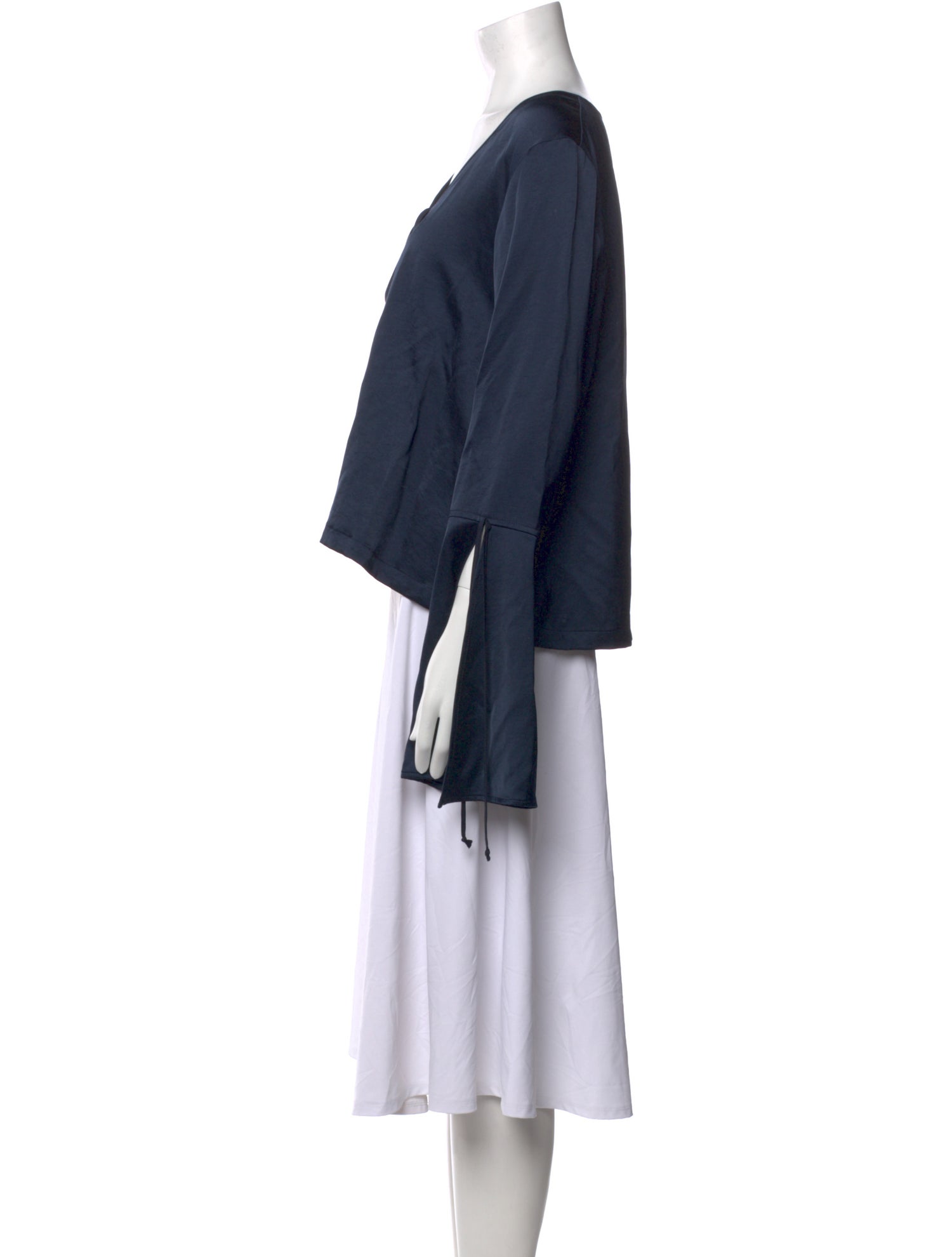 Saint Art V-Neck Three-Quarter Sleeve Blouse