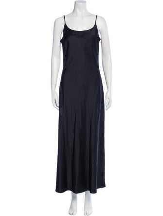 Saint Art Scoop Neck Long Dress