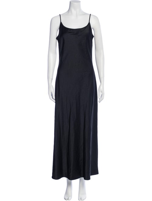Saint Art Scoop Neck Long Dress