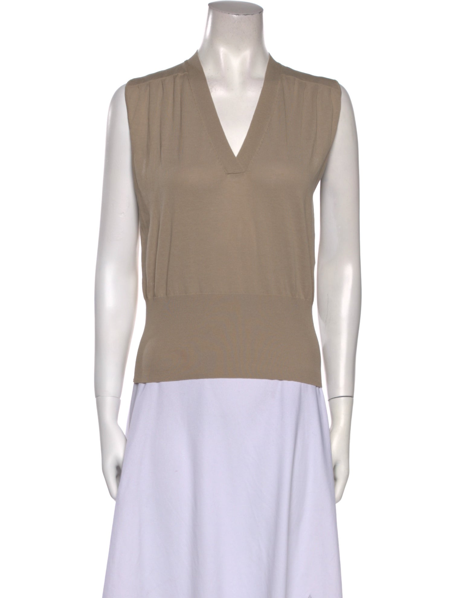 Sa Su Phi V-Neck Sleeveless Top