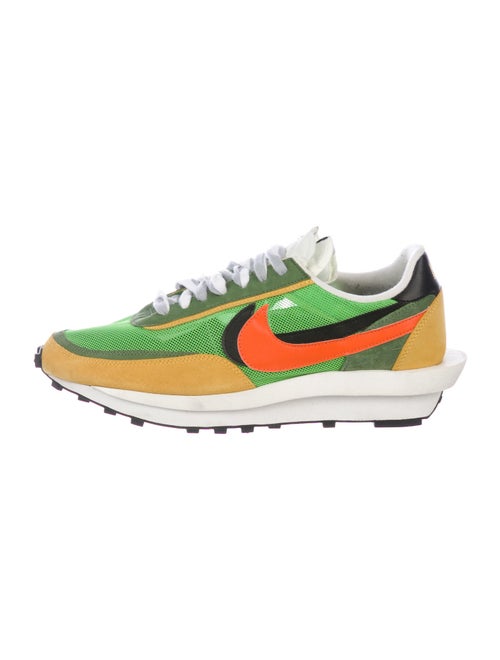 Sacai x Nike LDWaffle Green Gusto Sneakers green