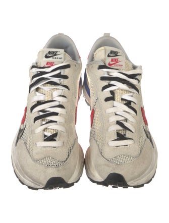 Sacai x Nike Vaporwaffle Sport Fuchsia Game Royal Athletic Sneakers