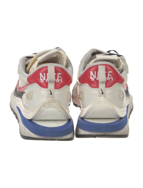 Sacai x Nike Vaporwaffle Sport Fuchsia Game Royal Athletic Sneakers