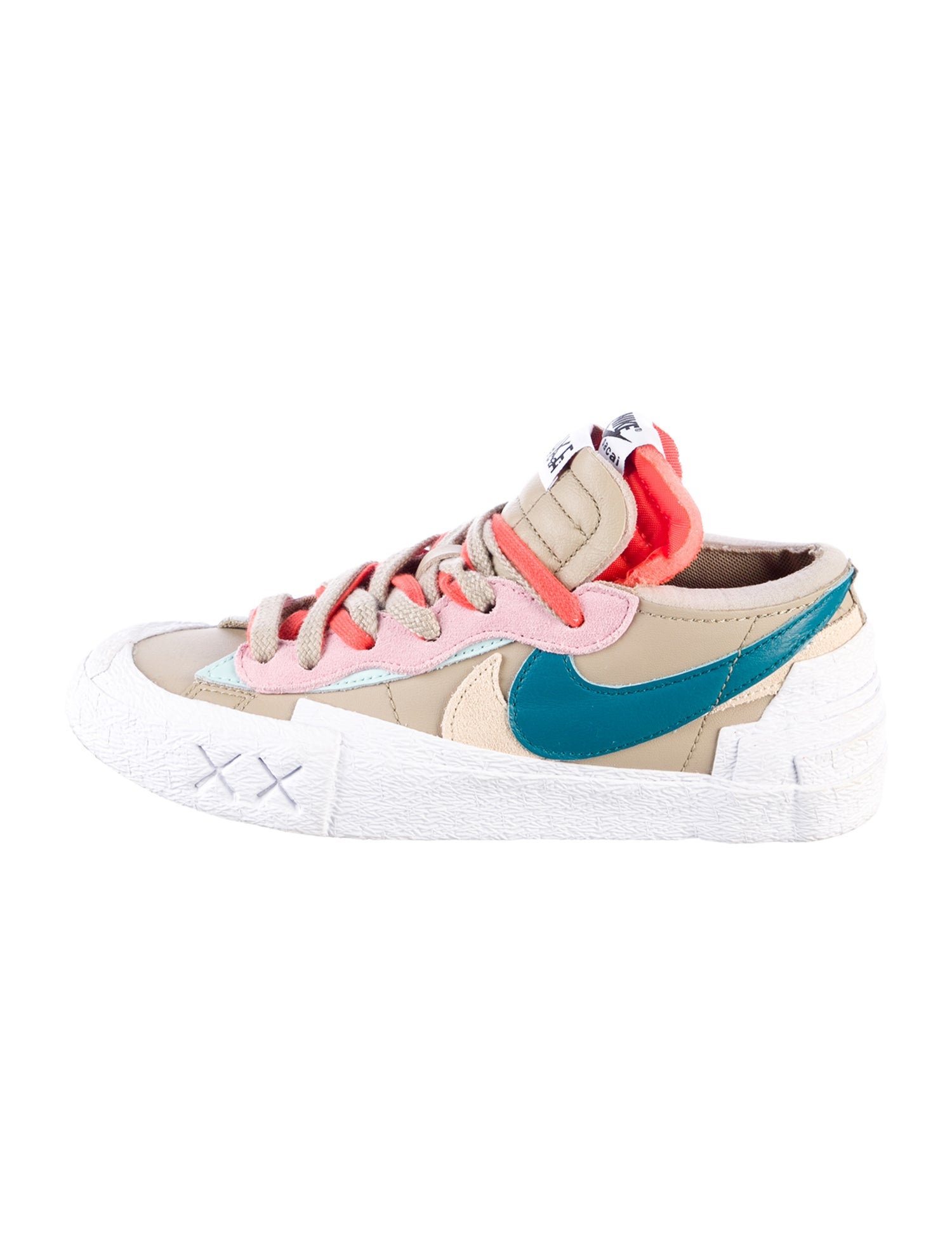 Sacai x Nike x Kaws Blazer Low Sneakers