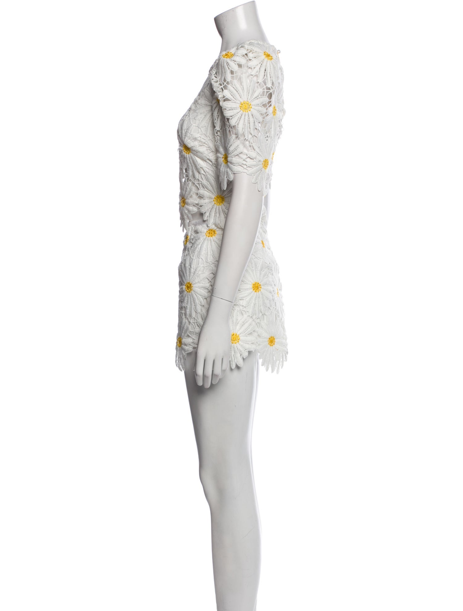 Saylor Floral Print Keyhole Accent Short Set