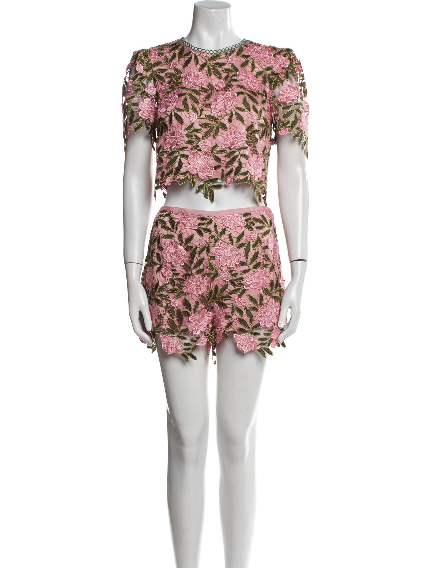 Saylor Lace Pattern Set