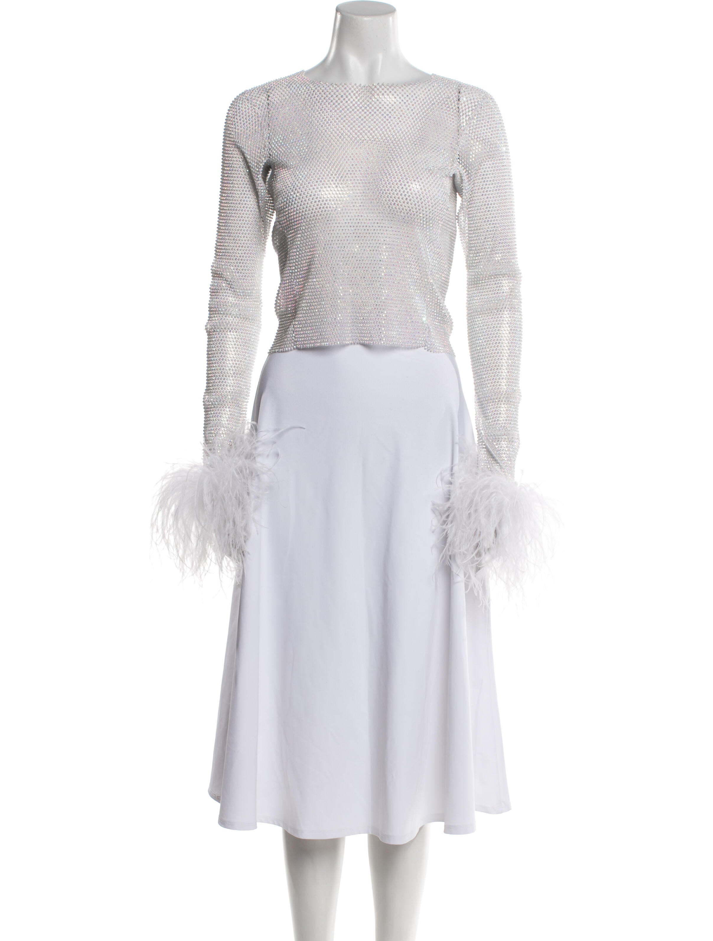 Santa Brands Bateau Neckline Long Sleeve Crop Top