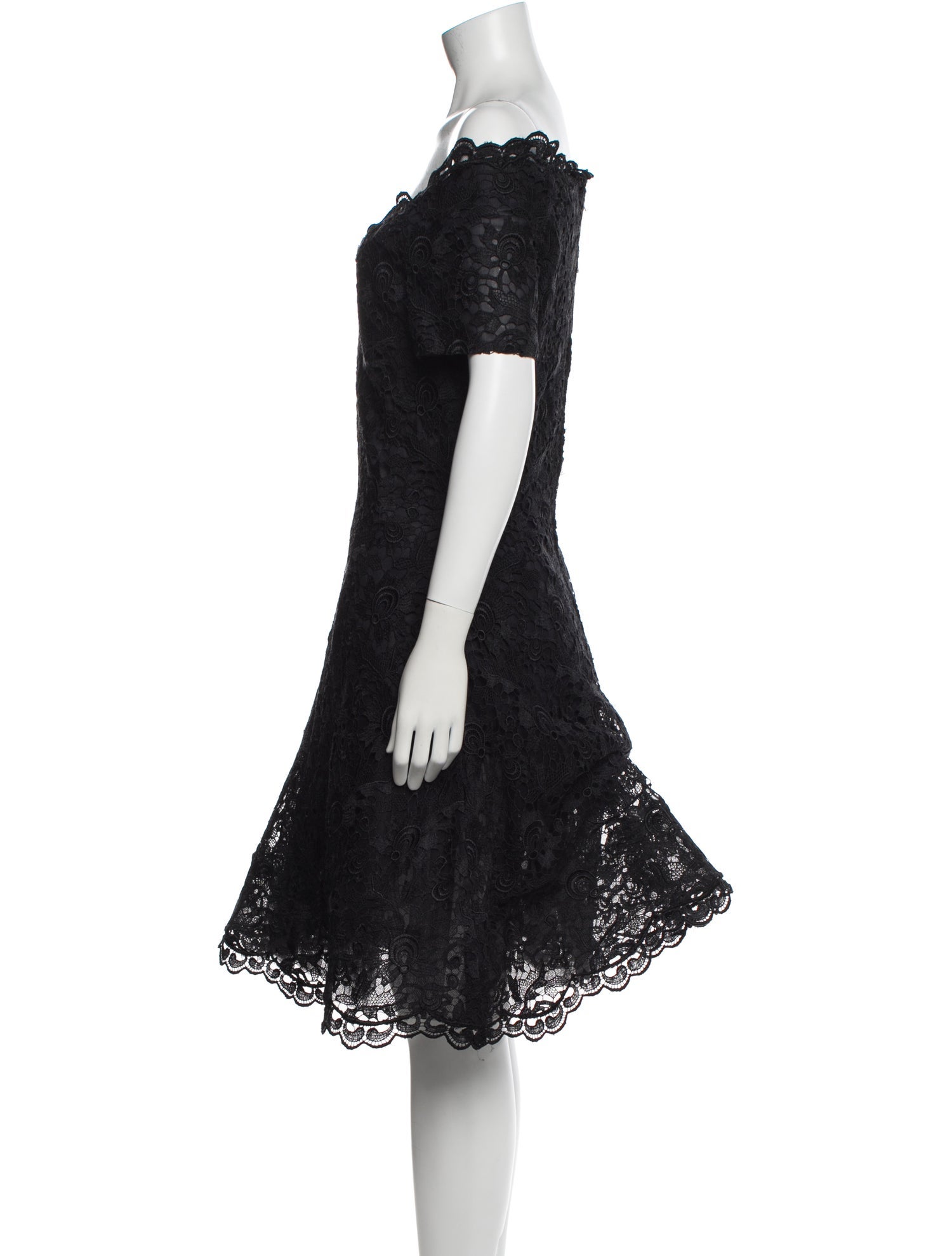 Scaasi Boutique Off-The-Shoulder Knee-Length Dress