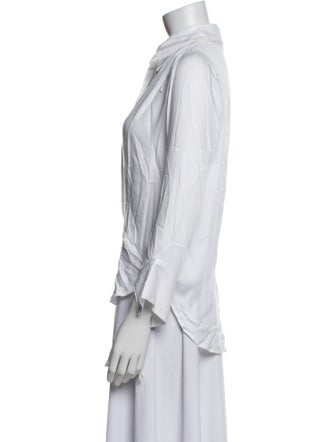 Secular Three-Quarter Sleeve Button-Up Top