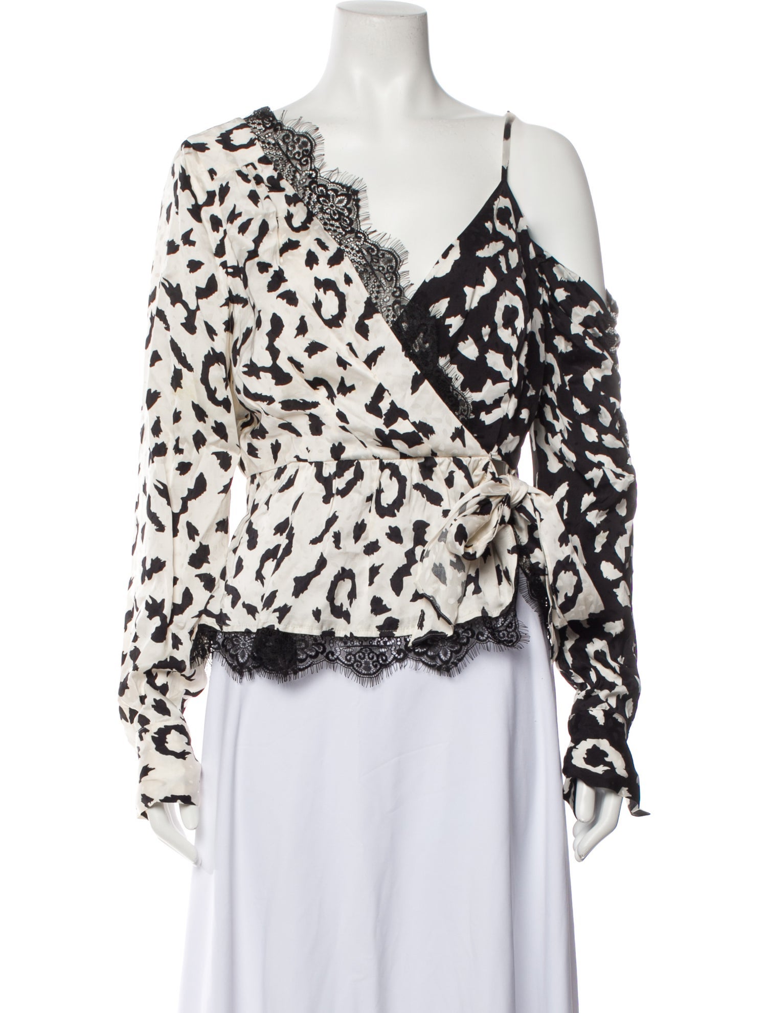 SelfPortrait Floral Print VNeck Blouse Black Tops, Clothing