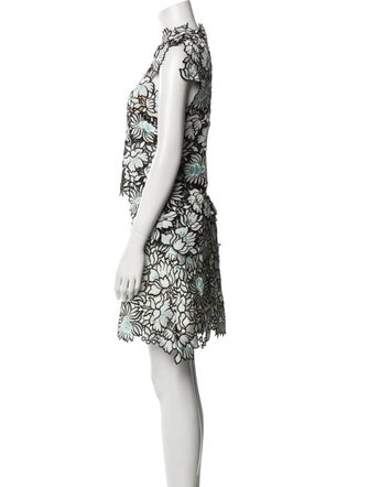 Self-Portrait Lace Pattern Embroidered Accent Skirt Set