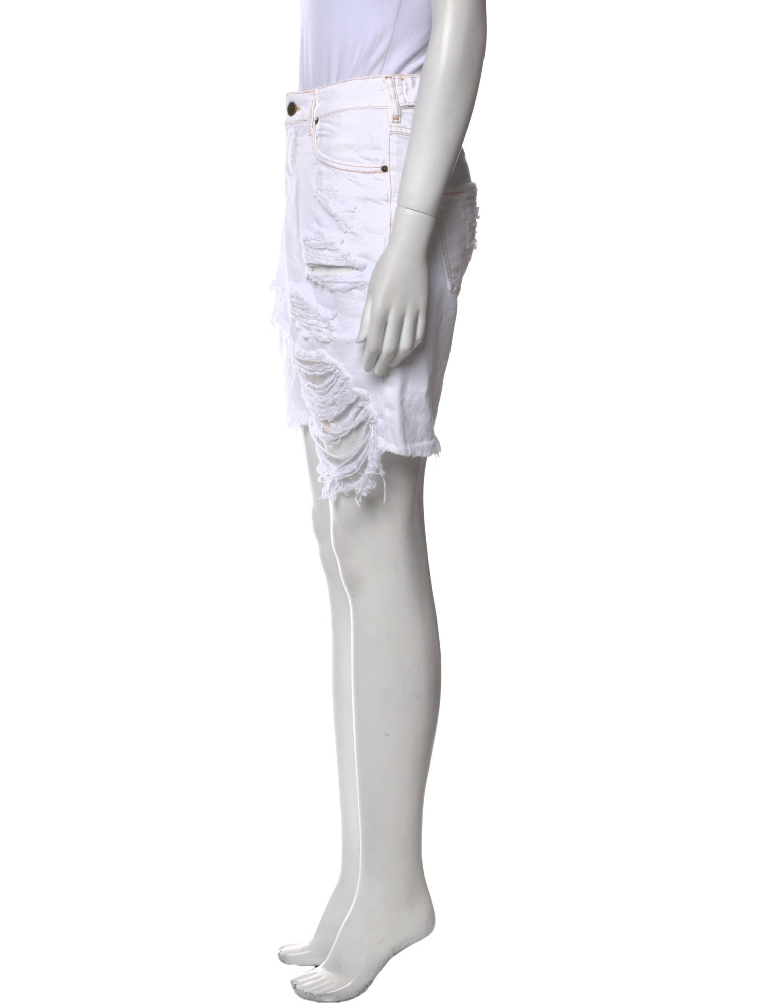 SER.O.YA Knee-Length Shorts