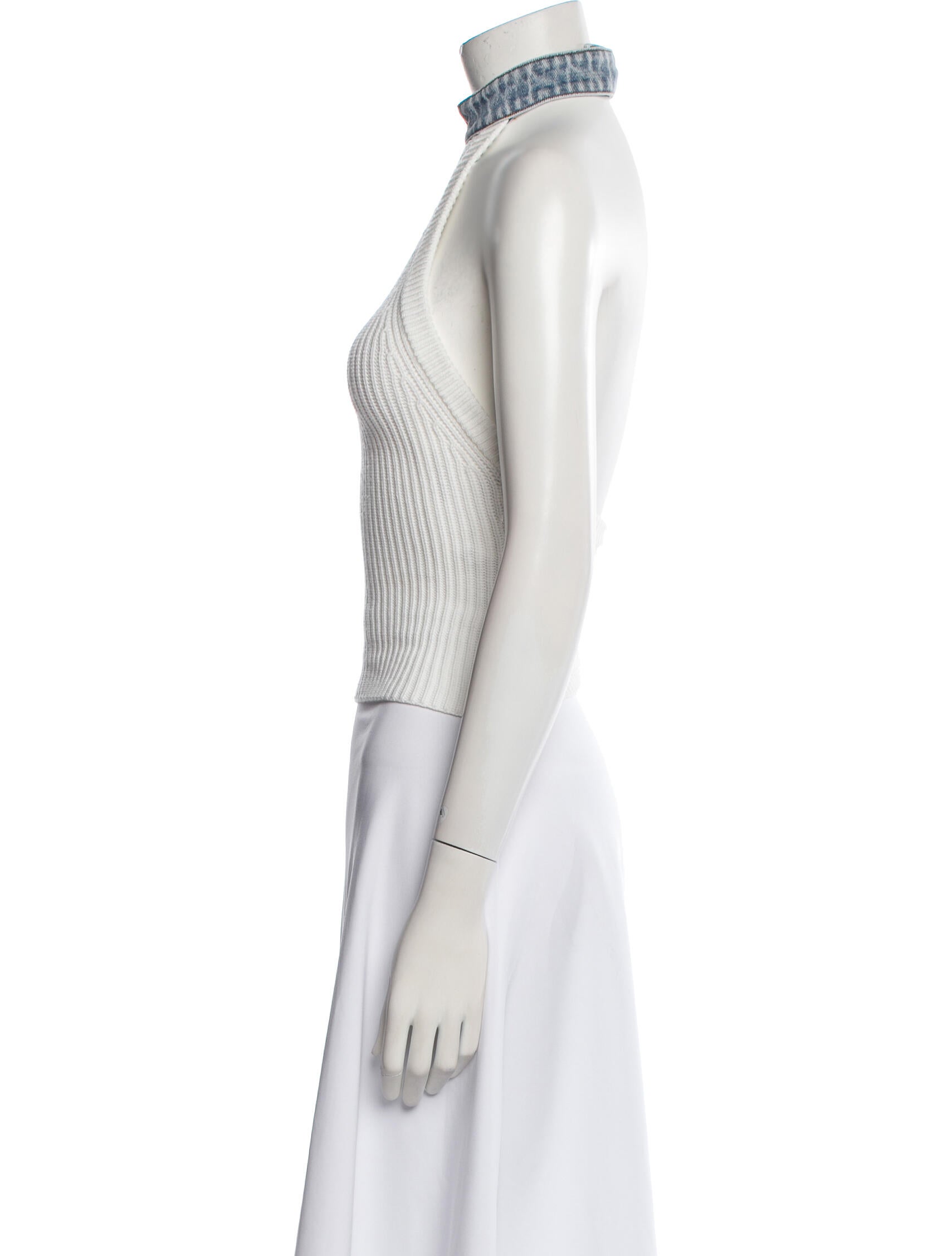 SER.O.YA Mock Neck Sleeveless Crop Top