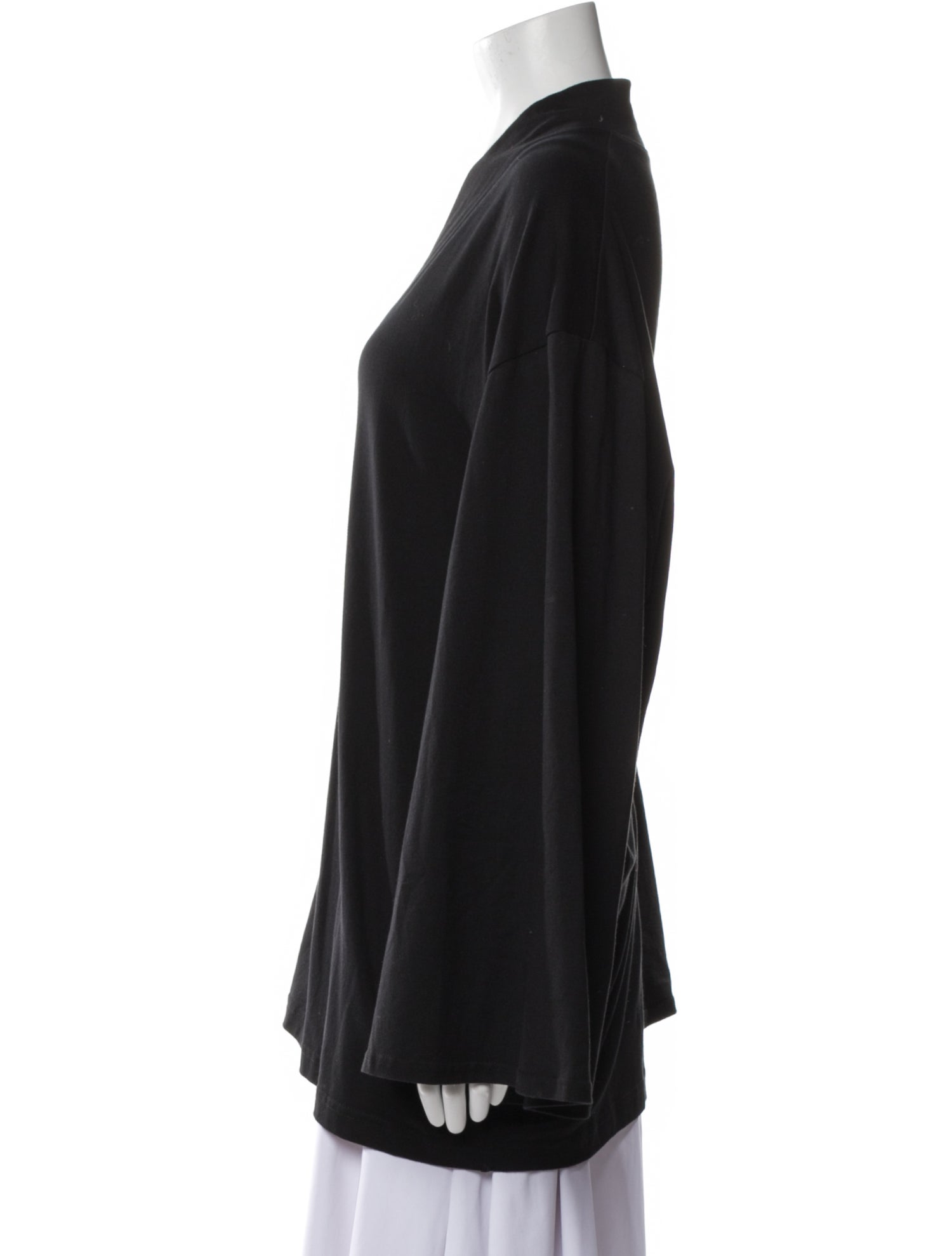 S'YTE V-Neck Long Sleeve Blouse