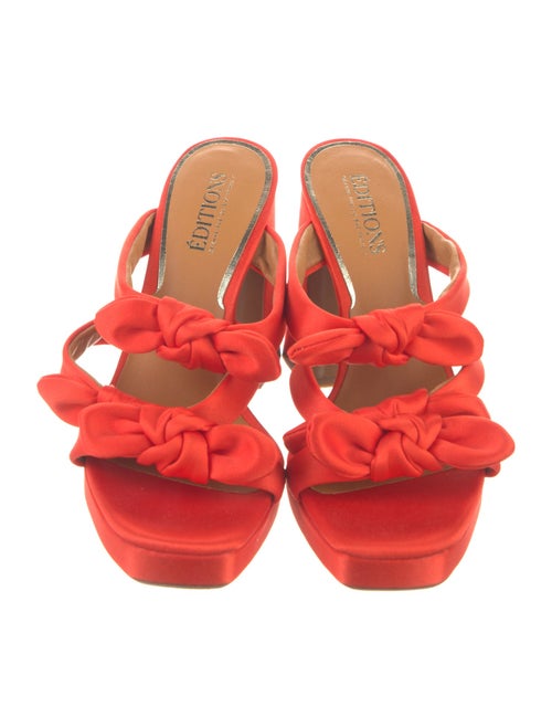 Sézane Velvet Bow Accents Mules