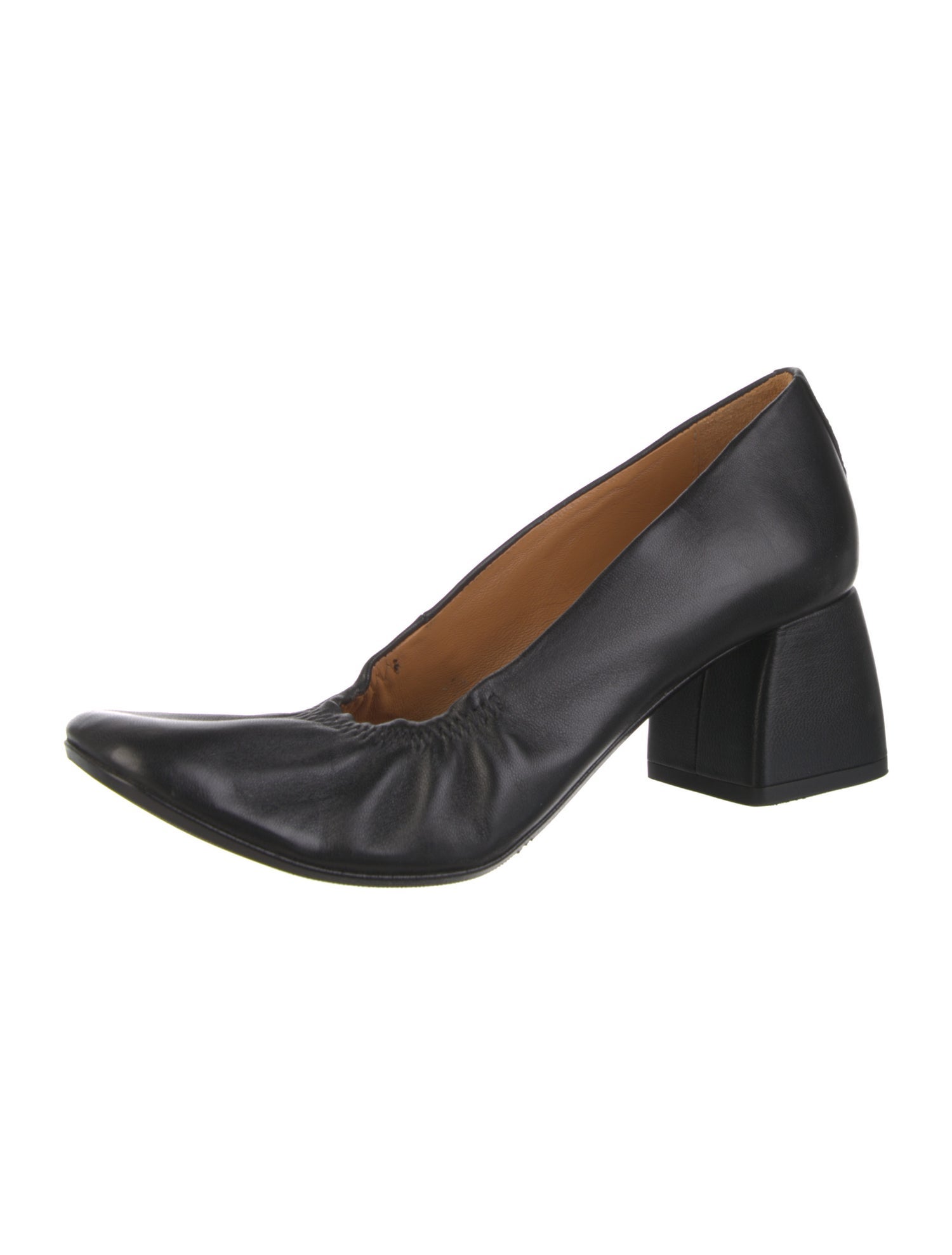 Sézane Leather Pumps