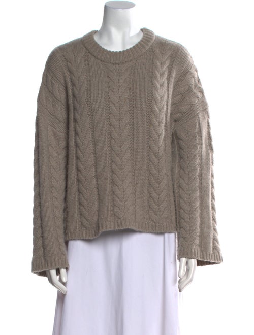 Soft Goat Cashmere Scoop Neck Sweater