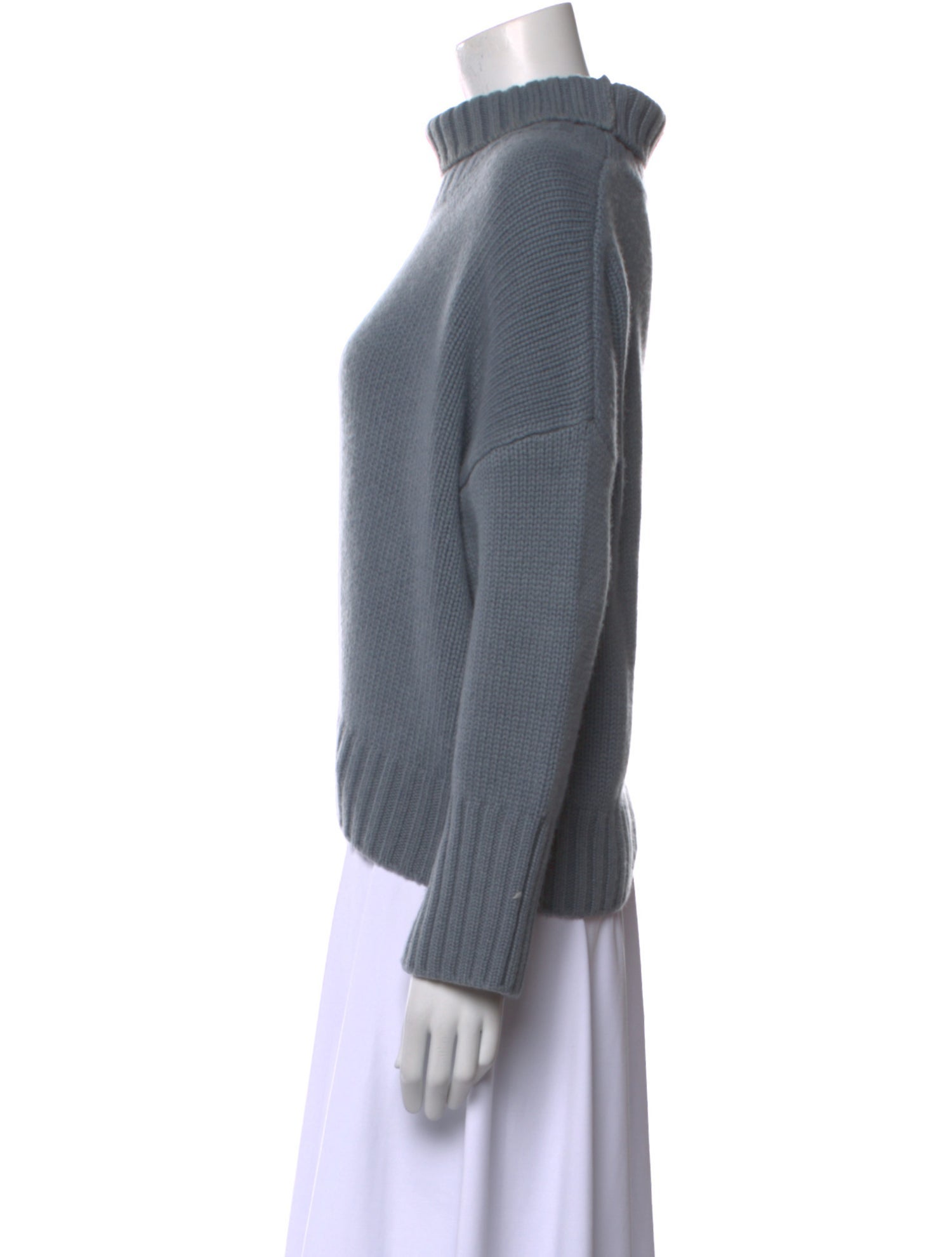 Soft Goat Cashmere Turtleneck Sweater