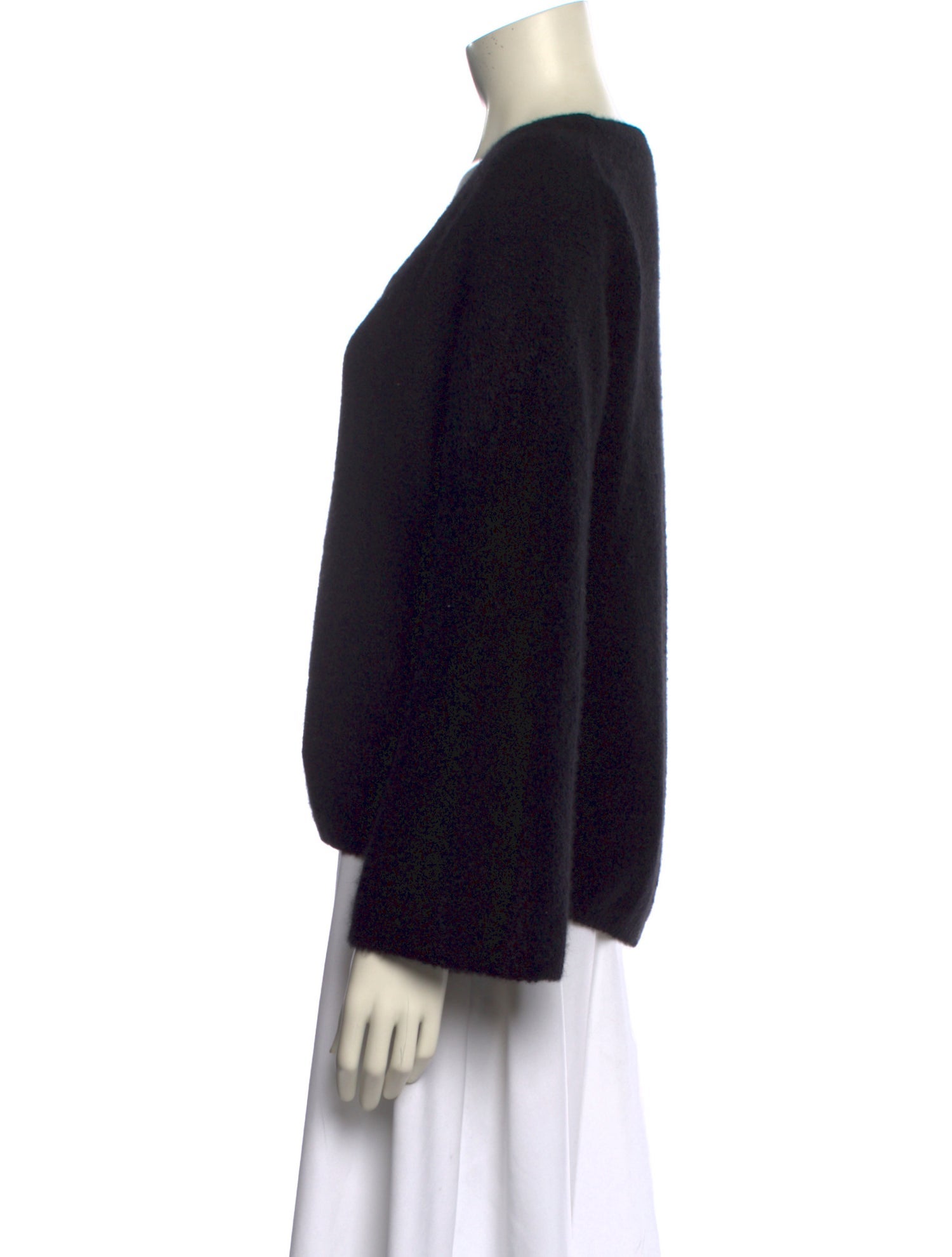 Soft Goat Cashmere Scoop Neck Sweater