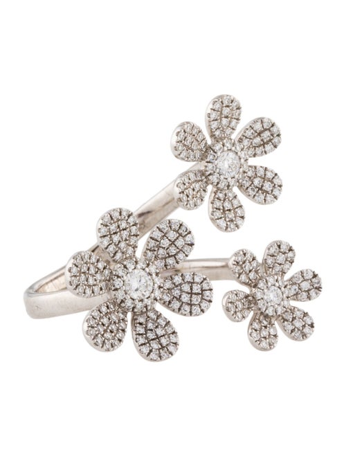 Shy Creation 14K Diamond Flower Cocktail Ring
