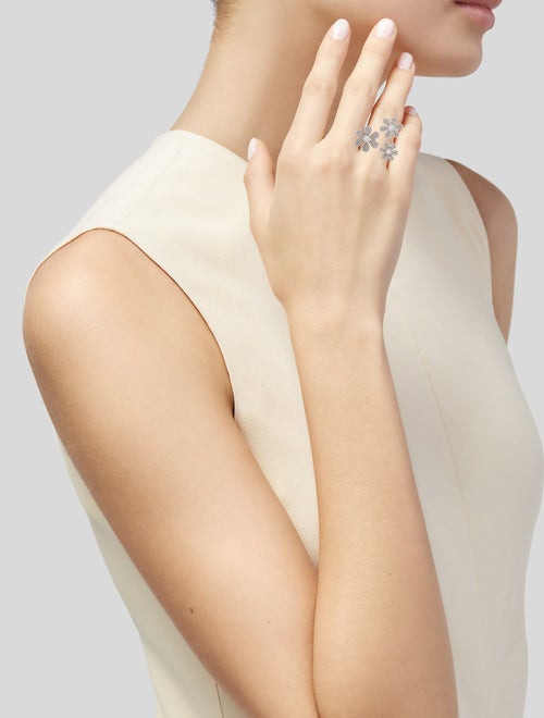 Shy Creation 14K Diamond Flower Cocktail Ring