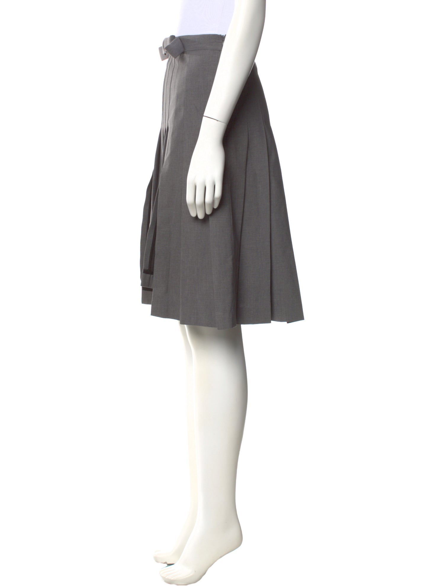 Shushu/tong Bow Accents Knee-Length Skirt