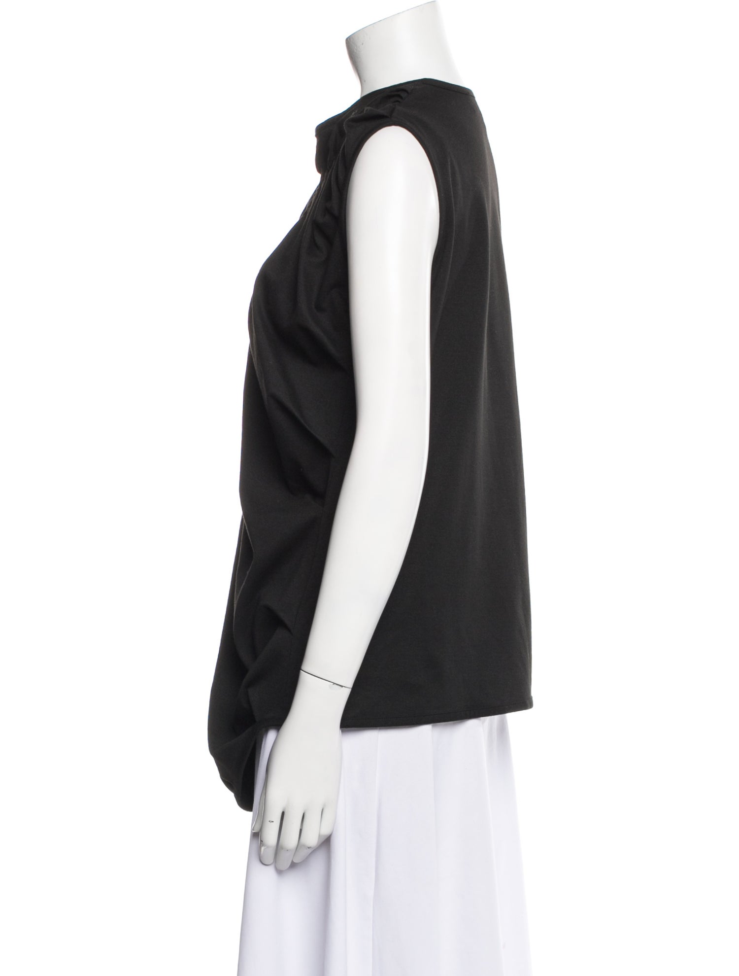 Sid Neigum Crew Neck Sleeveless Top