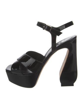 Si Rossi Patent Leather Sandals