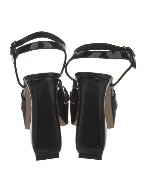 Si Rossi Patent Leather Sandals
