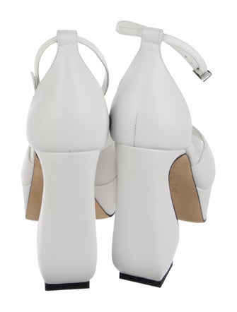 Si Rossi Leather Sandals