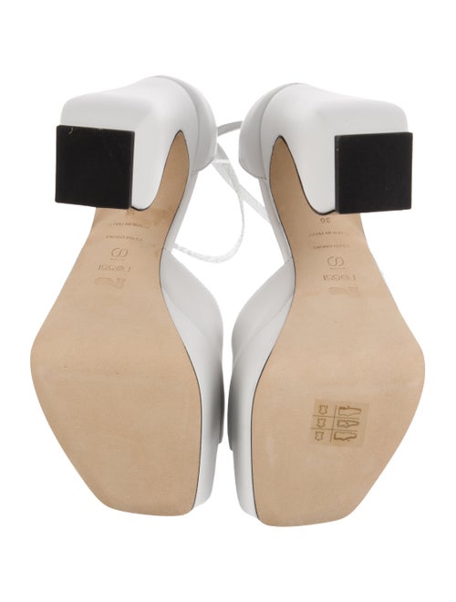 Si Rossi Leather Sandals