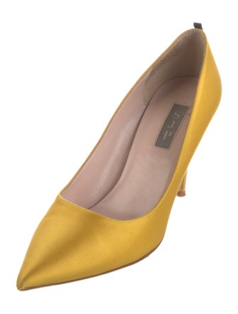 Sarah Jessica Parker Satin Pumps