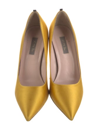 Sarah Jessica Parker Satin Pumps