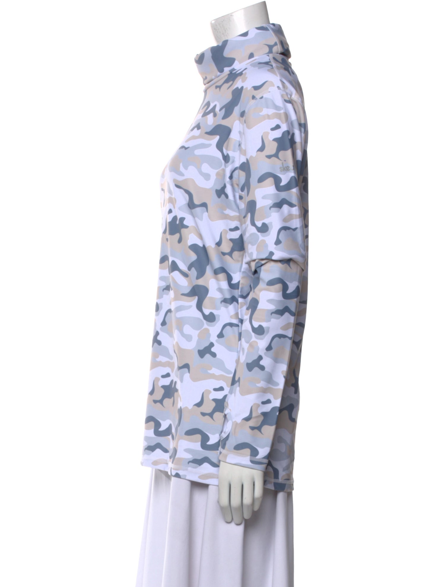 Skea Camouflage Print Turtleneck Blouse