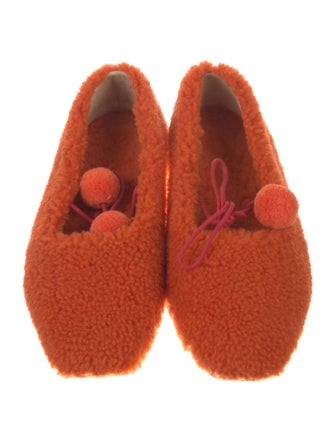Sleeper Pom-Pom Embellishments Moccasins