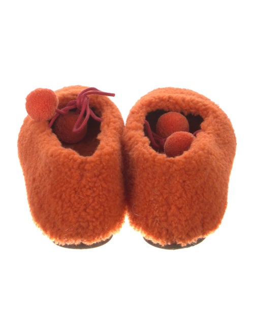Sleeper Pom-Pom Embellishments Moccasins