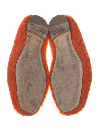 Sleeper Pom-Pom Embellishments Moccasins