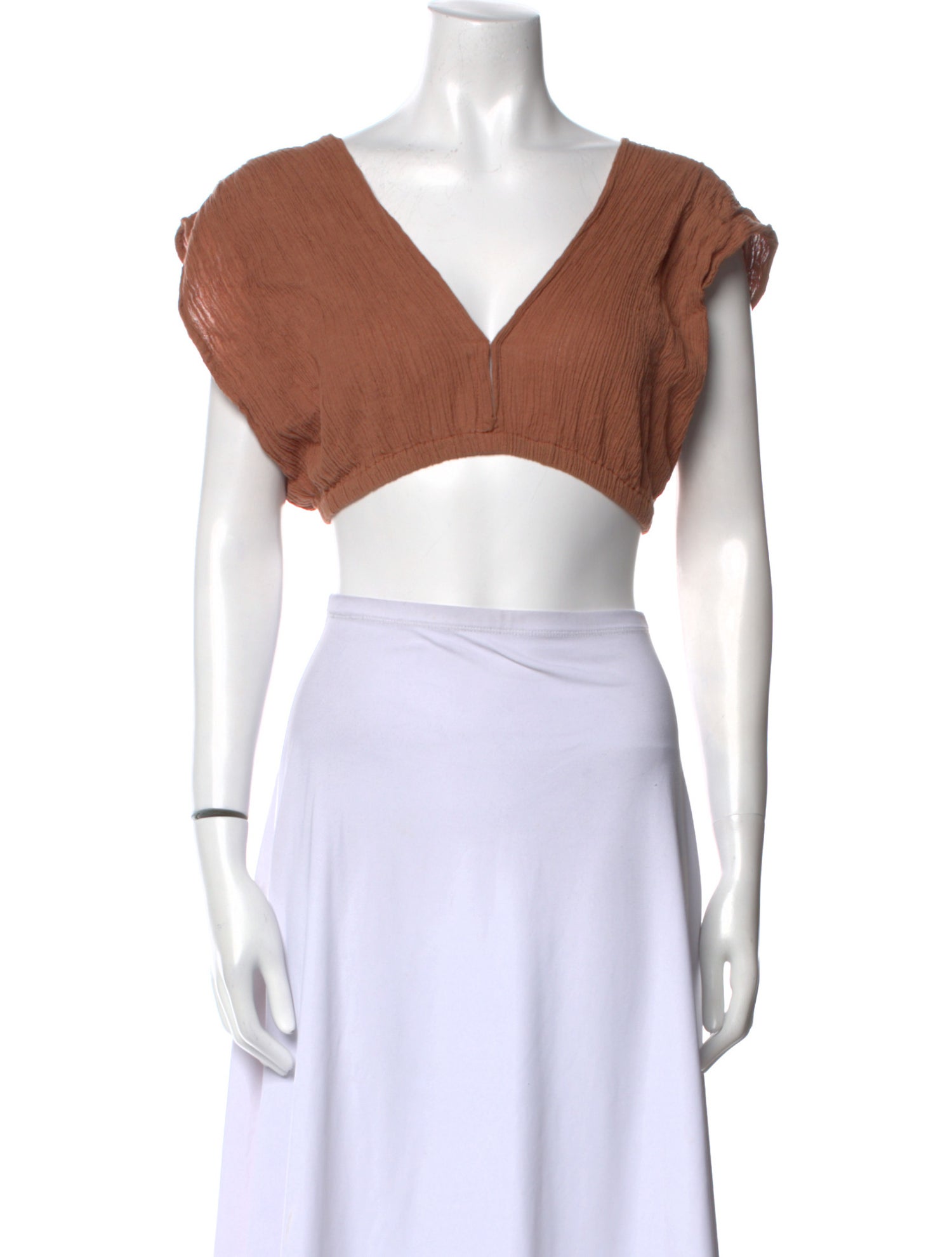 Savannah Morrow The Label V-Neck Short Sleeve Crop Top