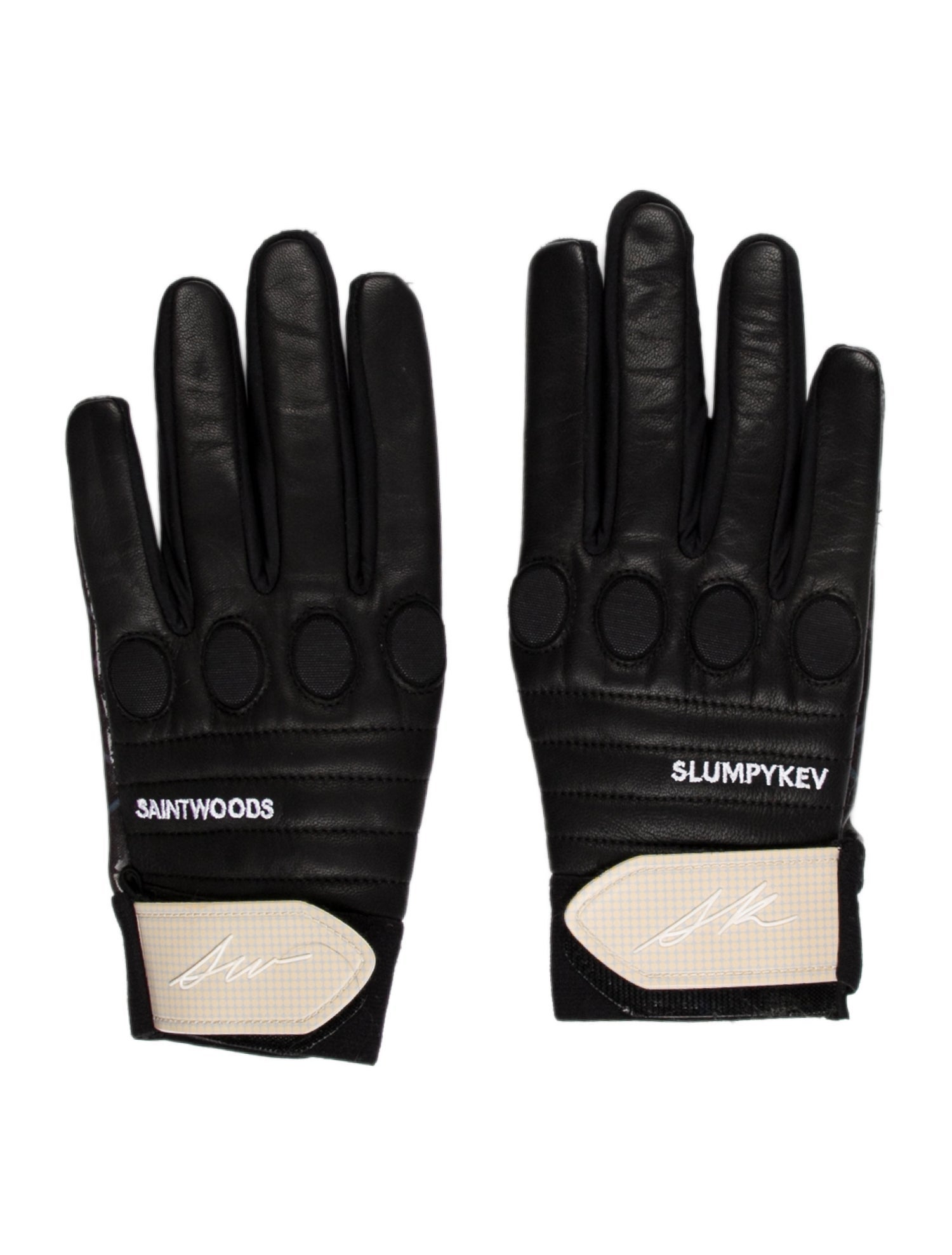 Saintwoods Black Gloves