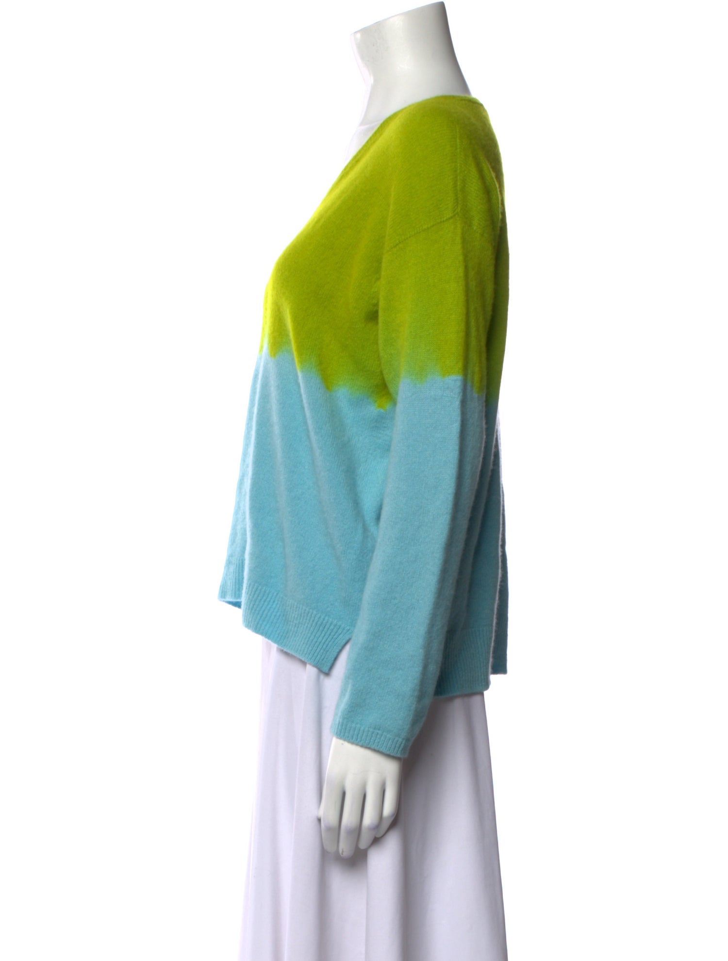 Suzusan Cashmere V-Neck Sweater