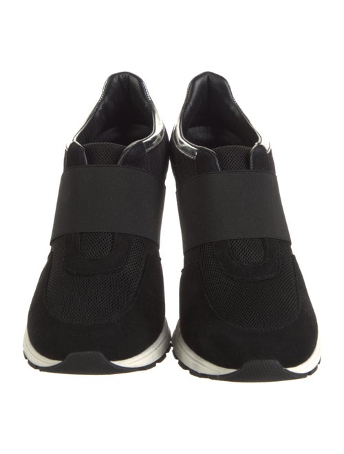 Sneex Suede Mesh Accents Pumps