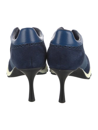 Sneex Suede Leather Trim Embellishment Pumps